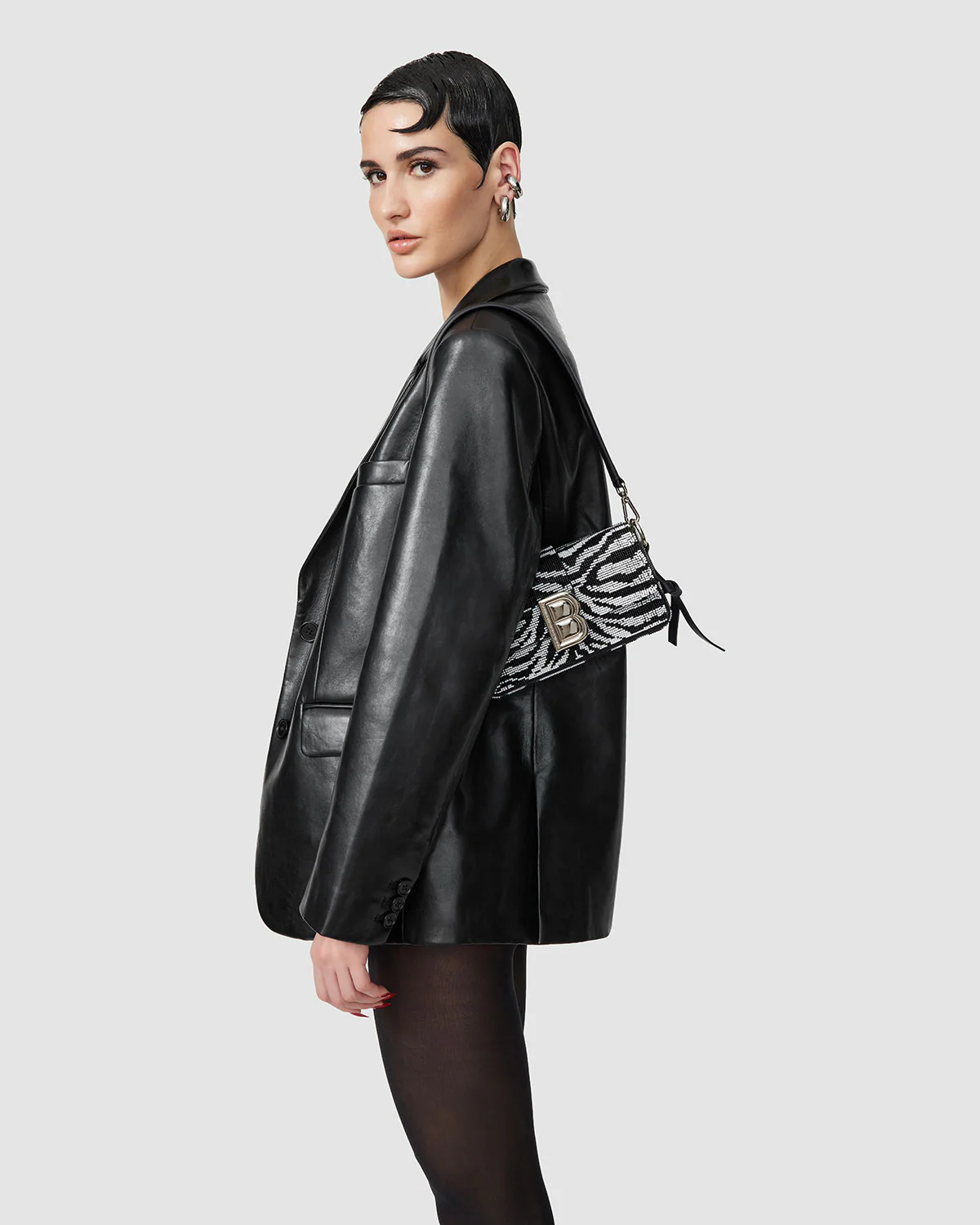 Medium Nia Bag - Image 6