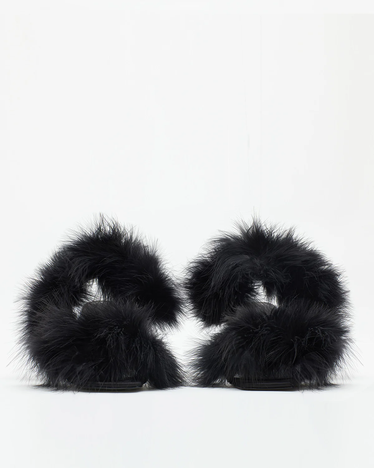 Tina Heel - Image 3